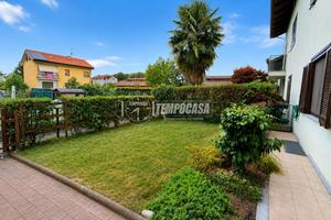 GRAZIOSA VILLETTA A SCHIERA IN ZONA RESIDENZIALE