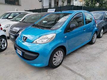 Peugeot 107 1.0 68CV 5p. Plaisir