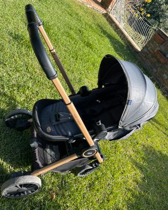 Passeggino chicco trio