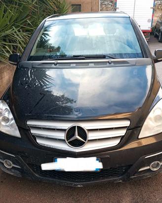 ACCESSORI RICAMBI MERCEDES CLASSE B ANNO 2009