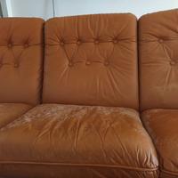 DIVANO IN PELLE 3 POSTI A SOLI 100 EURO 