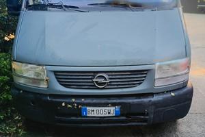 Opel Movano 2.5 DTI immatricolato gennaio 2001