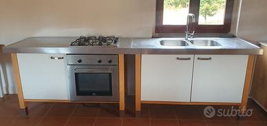 Cucina componibile in legno Ikea