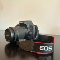 Canon 750D + obiettivo 18-55mm Canon