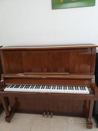 Pianoforte verticale samick