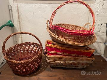 8 cesti in vimini di varie dimensioni