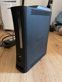 Xbox 360 HDD 120 Gb 3 joystick 2 chitarre + giochi