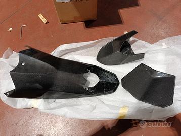 Carbonio Husqvarna Nuda 900