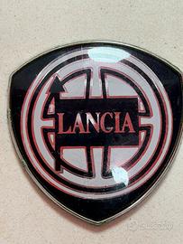 Lancia delta stemma originale