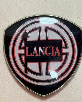 Lancia delta stemma originale