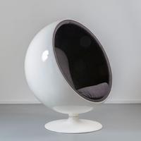 Poltrona Ball Chair – replica del design di Eero A