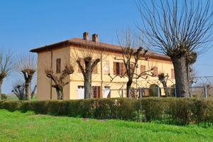 Trif ristrt + n.3 garage + area verde + 1,3 et ter