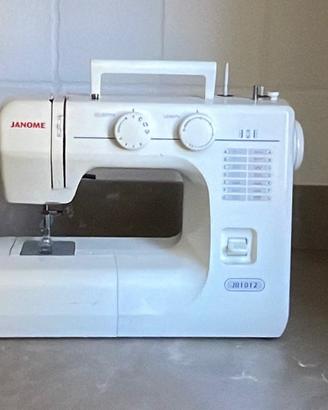 macchina da cucire Janome modello JR1012 portatile
