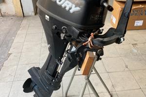 Motore mercury fuoribordo da 9.9 cavalli