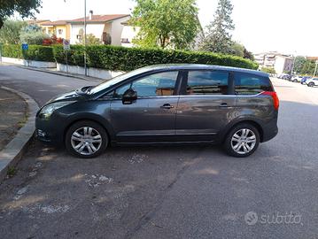 Peugeot 5008 2.0 HDi 150 cv