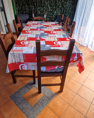 tavolo con sedie
