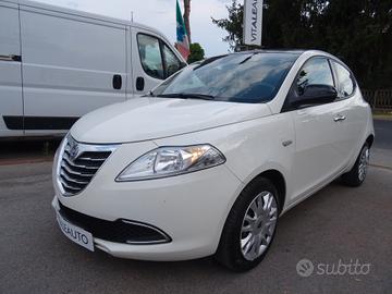 Lancia Ypsilon 1.2 69 CV 5p Platinum TETTO APRIBIL