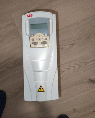 INVERTER ABB 4kW