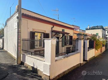 4 LOCALI A ROMA