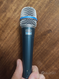 Materiale musicale come in foto.materiali usati