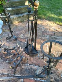 Set da camino ferro battuto alari pomelli  ottone