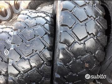 Coppia di pneumatici usati 14.5 20 Michelin