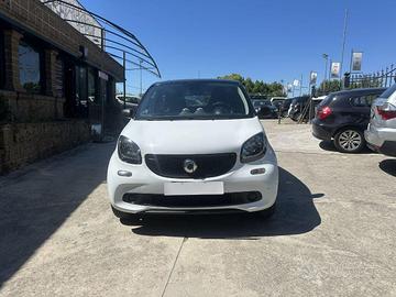 SMART - Forfour - 60 1.0 Black Passion