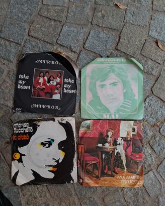 Collezione intera vinili vintage anni 60 - 45 giri