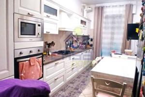 Ampio trilocale a Codogno con box e cantina