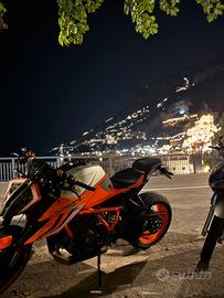 Ktm 1290 superduke r