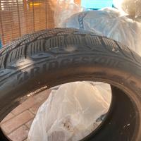 Gomme invernali bridgestone 205-50-R17
