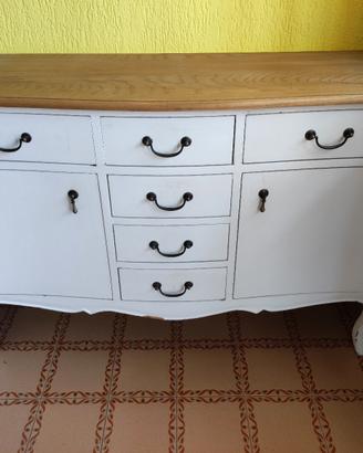 Credenza