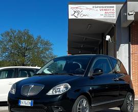 Lancia Ypsilon 1.3 MJT 75 CV Unyca