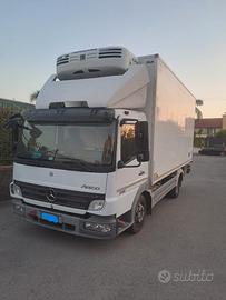 Mercedes atego 8.18