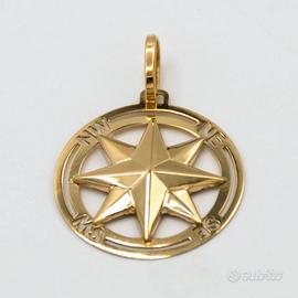 Ciondolo "Rosa dei venti" in oro giallo 18 kt E.7