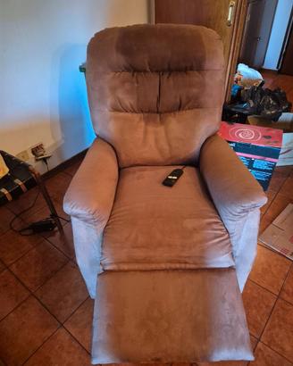 Poltrona relax elettrica ortopedica reclinabile