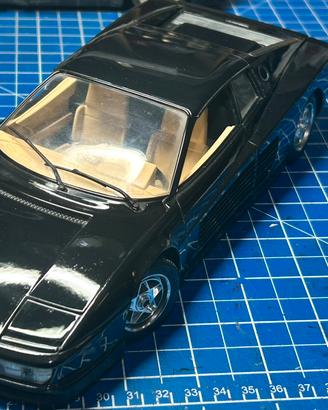 Ferrari testarossa 1/18