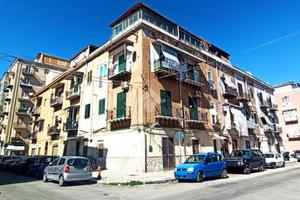 3 LOCALI A PALERMO