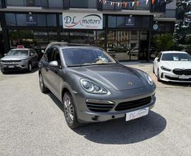 PORSCHE Cayenne 3.0 Diesel platinum edition SCON
