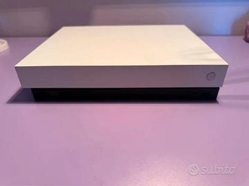 XBOX ONE X 1TB