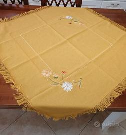 Runner ricamato a mano nuovo