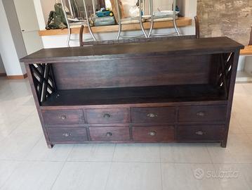 mobile in legno con cassetti 