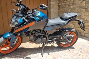 KTM 125 Duke 2025