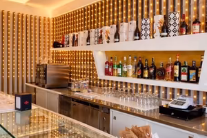 ATTIVITÀ COMMERCIALE Bar Paninoteca
