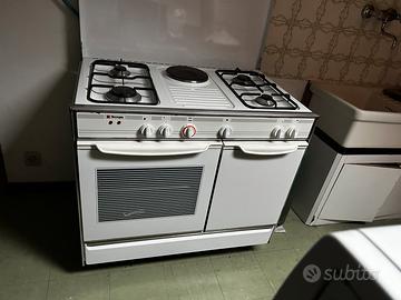 Cucina tecnogas come nuova a Brescia