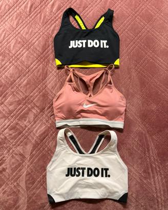 Set 3 reggiseni sportivi Nike