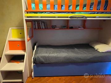 Cameretta Moretti letto a castello, scala