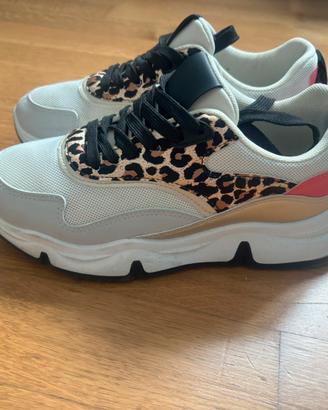 Scarpe da ginnastica