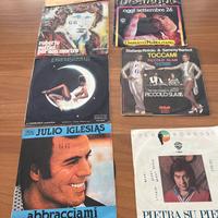 8 dischi in vinile 45 giri