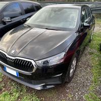 SKODA Fabia 4ª serie - Fabia 1.0 MPI EVO 80 CV Amb